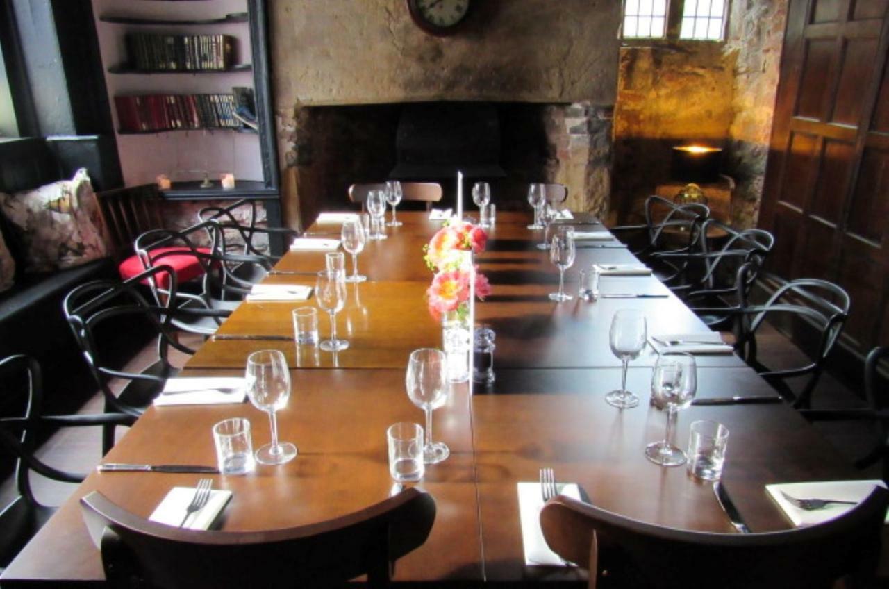 The Old Vicarage Hotel & Restaurant Бриджуотър Екстериор снимка The dining room at the restaurant